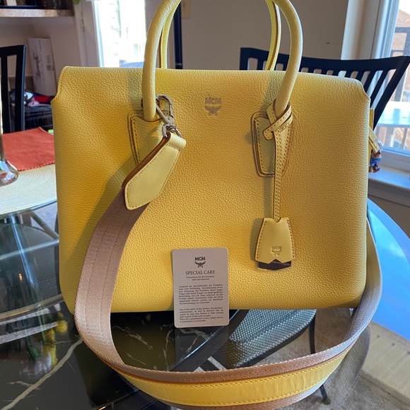 MCM MillA tote 👜 - Picture 4 of 6